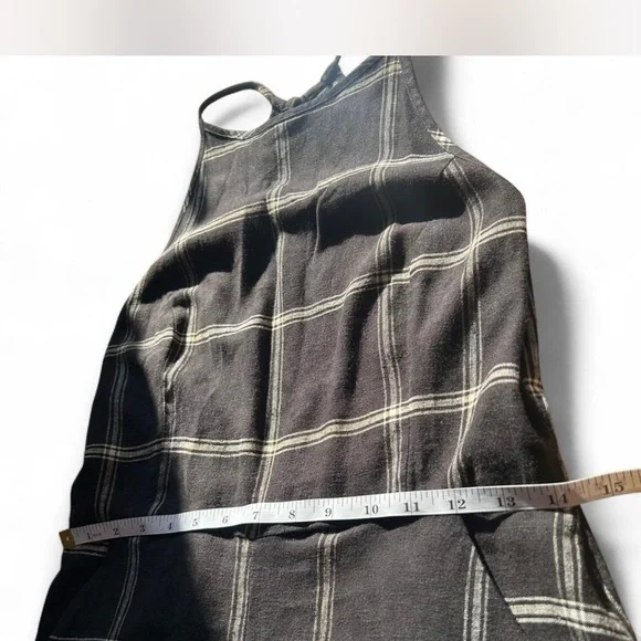 Urban Outfitters | Cream & Black Plaid Jumpsuit Open Keyhole Back Size 6 - Picture 6 of 8